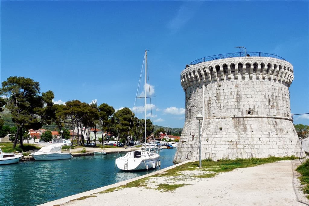 TROGIR - de San Marco-toren uit 1470