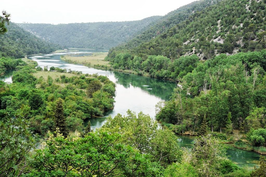 NATIONAAL PARK KRKA - uitzicht over de KRKA rivier