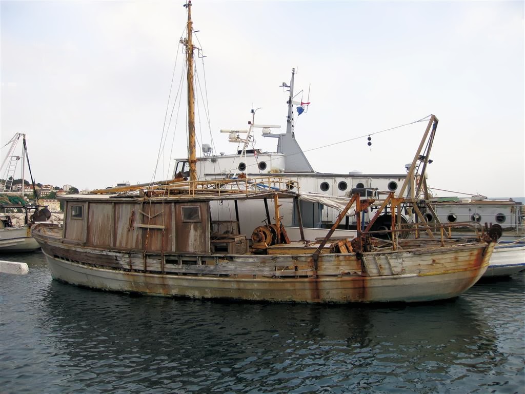 PODGORA - een oude vissersboot