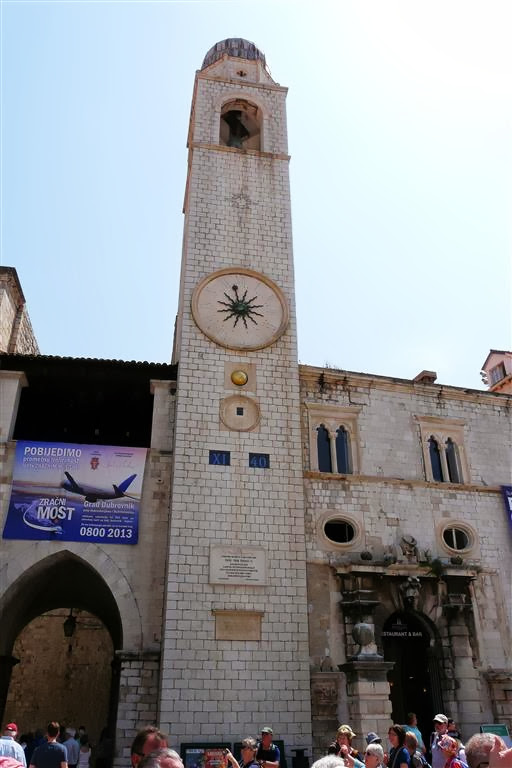 DUBROVNIK - de stadstoren
