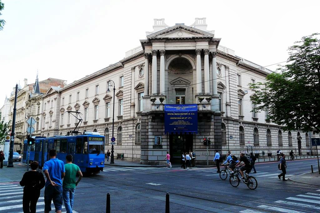ZAGREB - een gebouw gebruikt als gallerij
