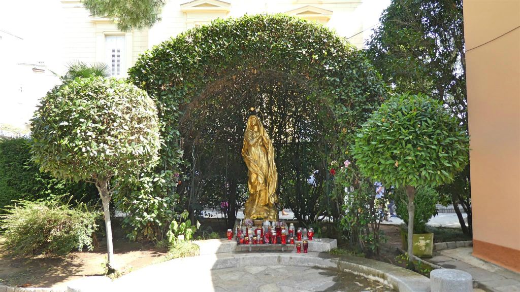 OPATIJA - het standbeeld Madonna del Mare