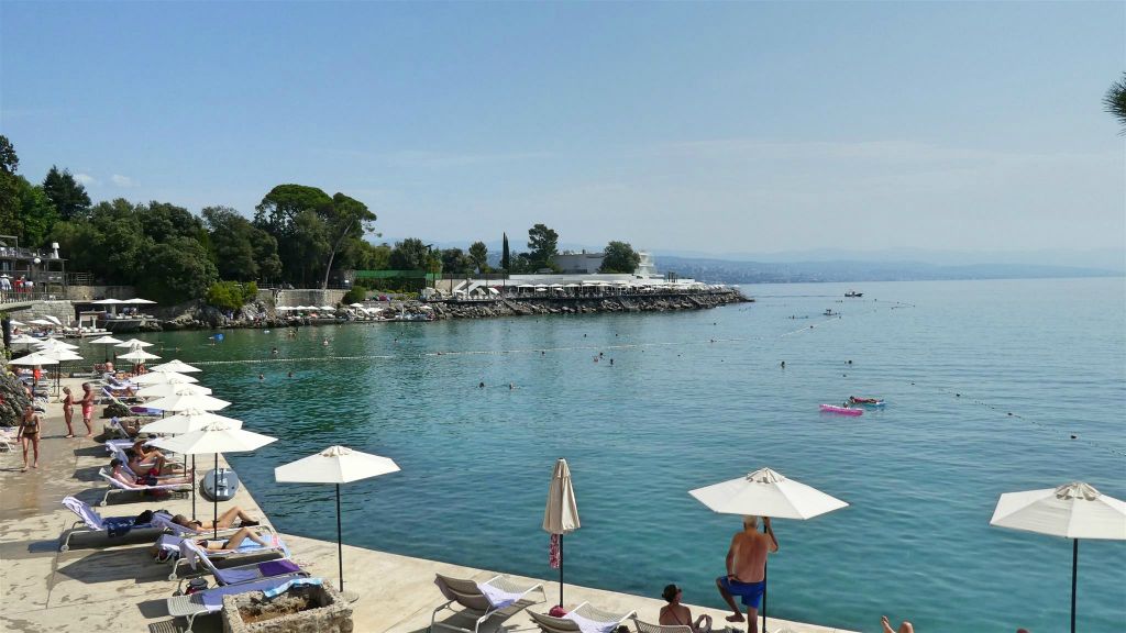 OPATIJA - de Lugomare boulevard