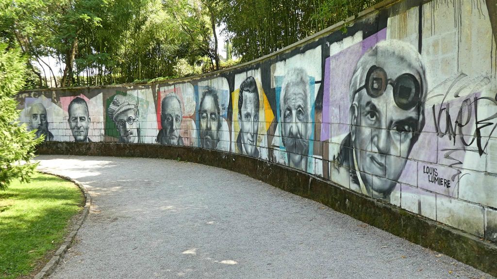 OPATIJA - enkele muurschilderingen bij het Angiolina park