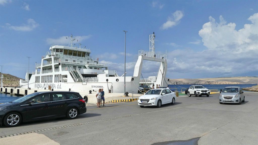 STINICA - de veerboot waarmee we naar het eiland Rab varen