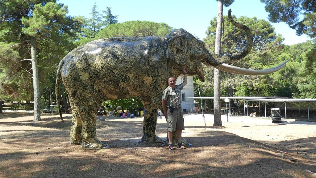 VELIKI BRIJUN - Carlos bij het olifant standbeeld