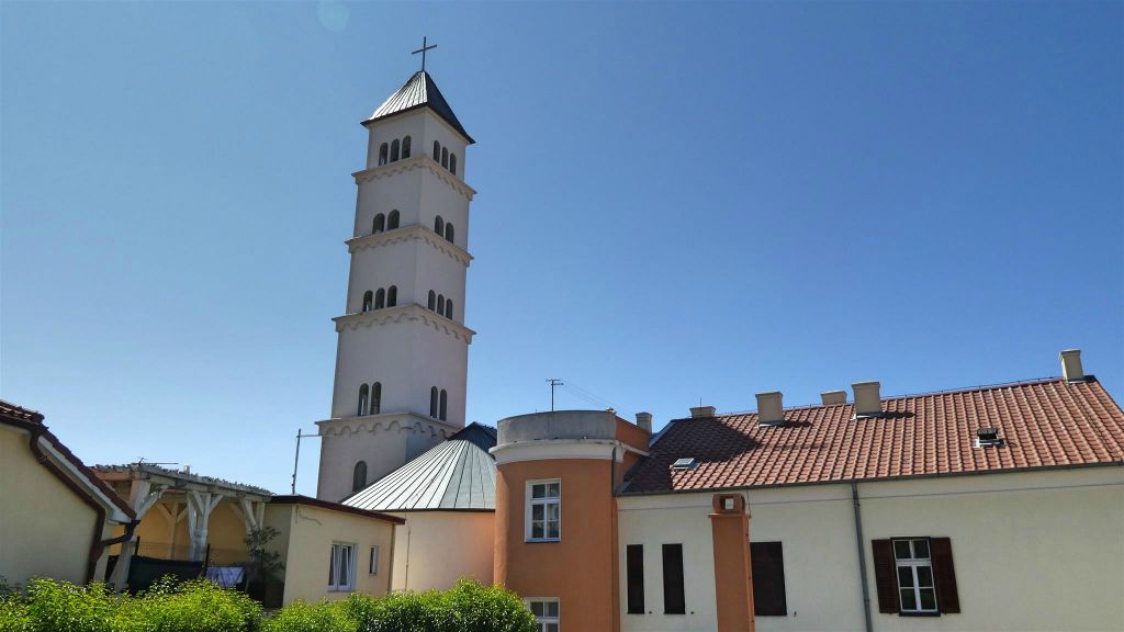 CRIKVENICA - de toren van de kerk van St. Anton