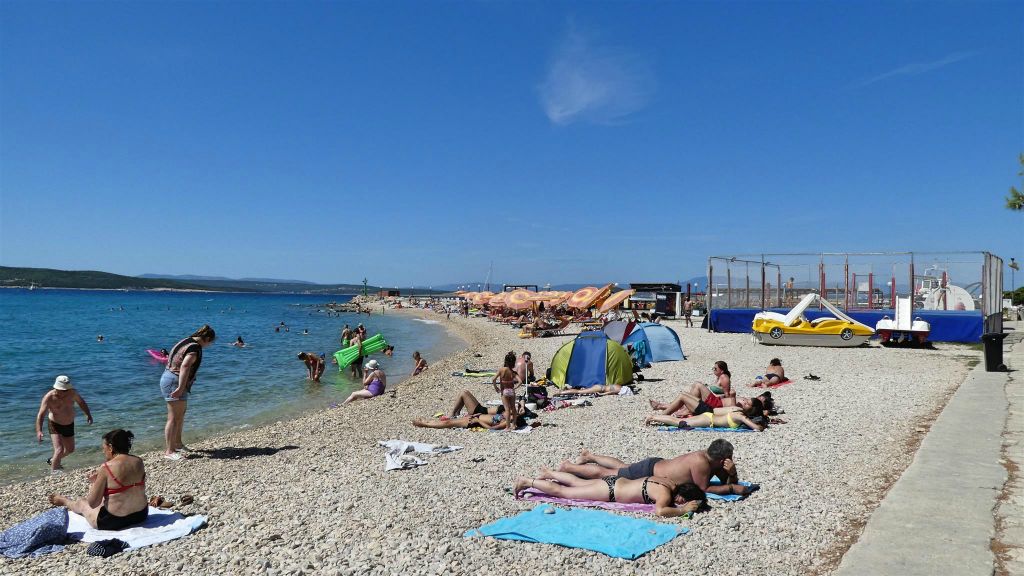 CRIKVENICA - het kiezel strand