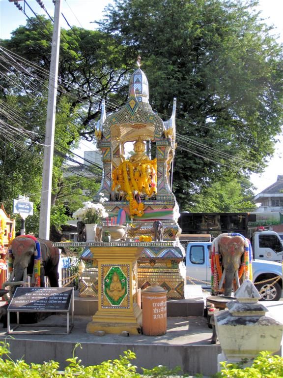 THAILAND - CHIANG MAI - een boeddhistische tempel