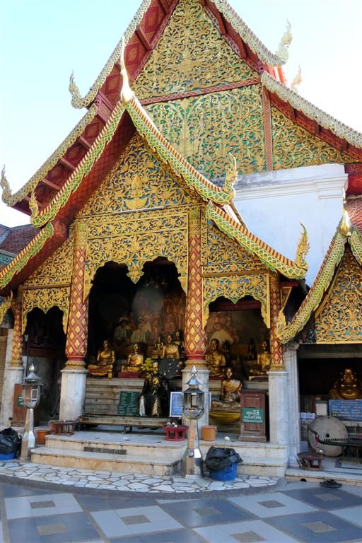 THAILAND - CHIANG MAI - tempel bij Wat Phrathat Doi Suthep