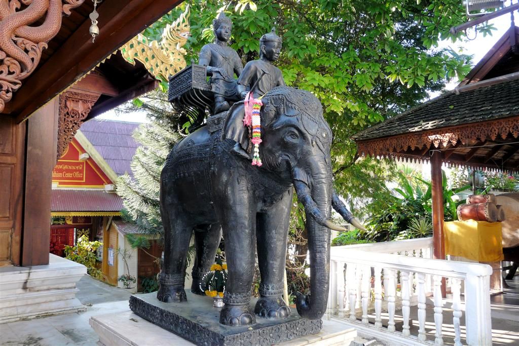THAILAND - CHIANG MAI - beeld bij Wat Phrathat Doi Suthep