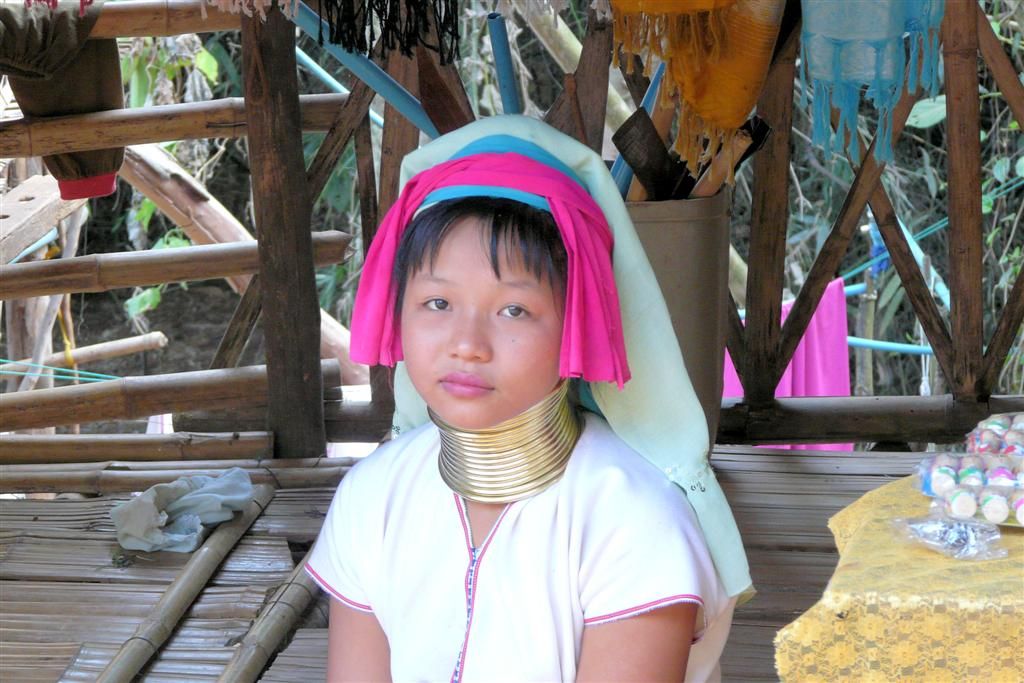 THAILAND - CHIANG RAI - meisje van de Long Neck Karen bergstam