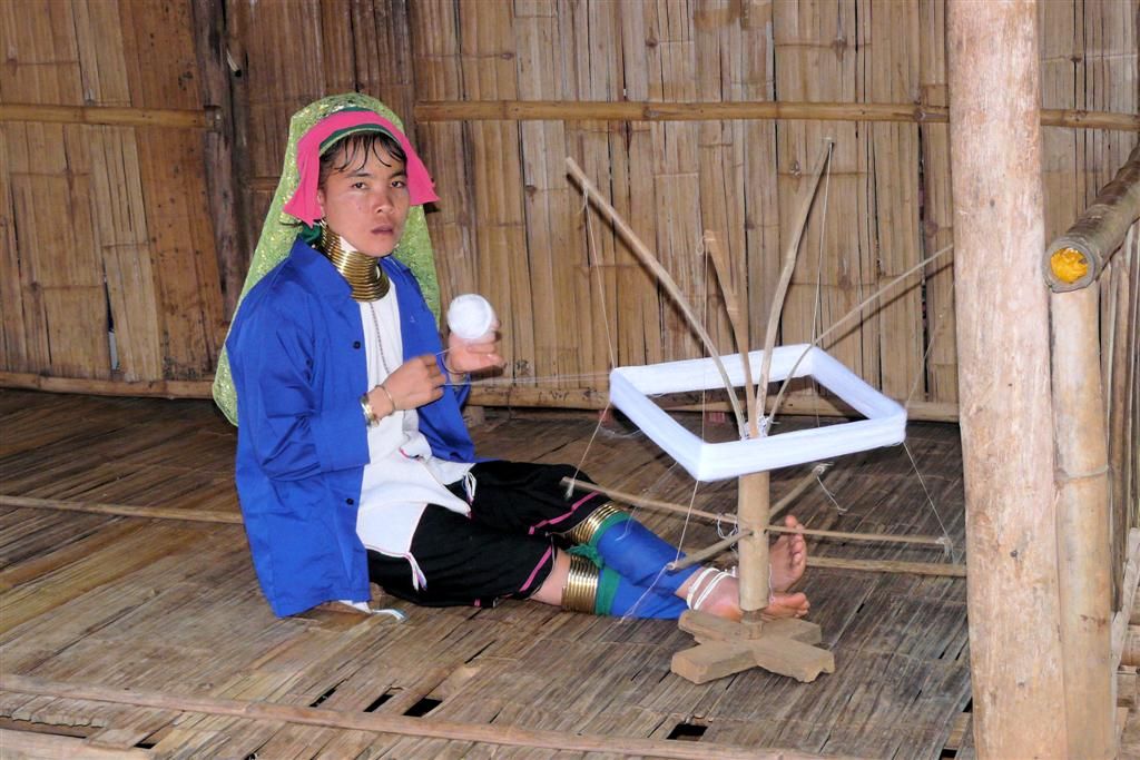 THAILAND - CHIANG RAI - vrouw van de Long Neck Karen bergstam