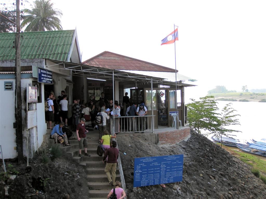 LAOS - HUAY XAI - grenspost in Laos