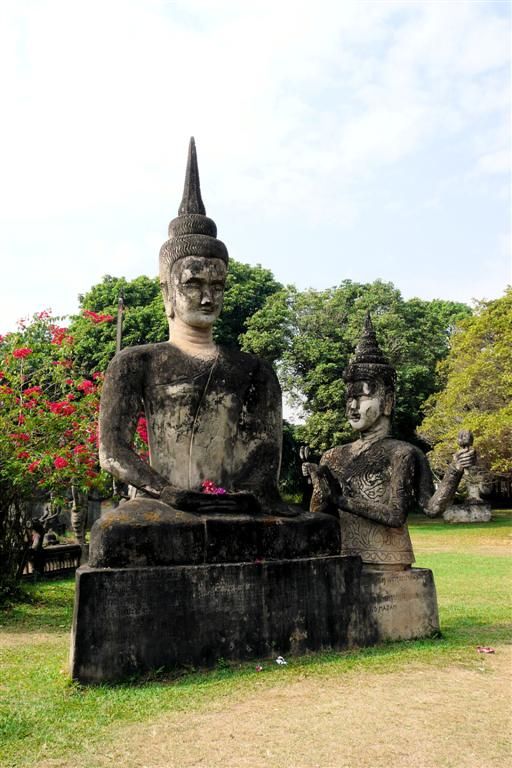 LAOS - VIENTIANE - beeld in het Xieng Kuane Buddha park