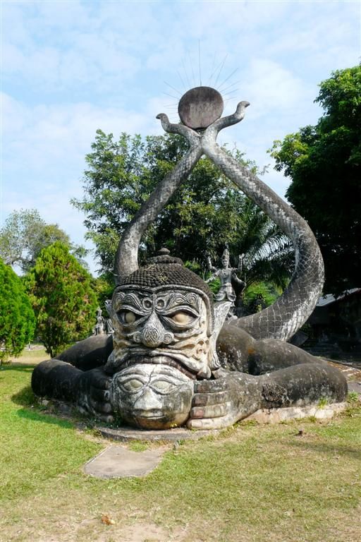 LAOS - VIENTIANE - beeld in Xieng Kuane Buddha park