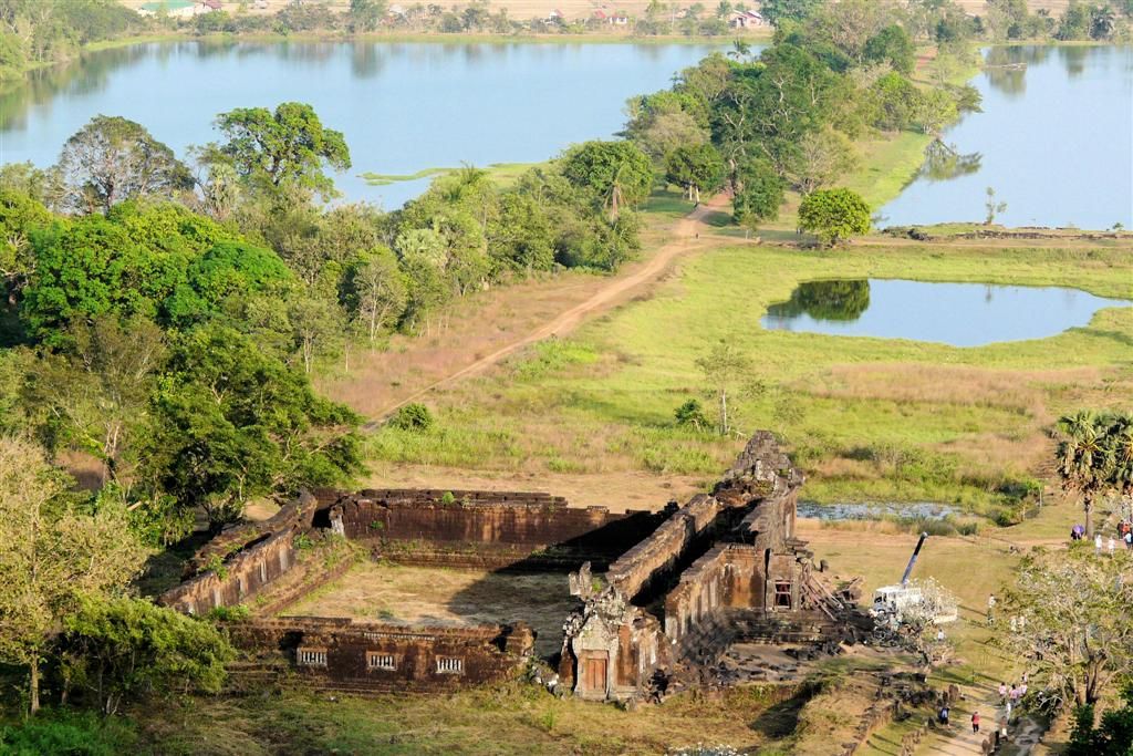 LAOS - SAVANNAKHET -> KONG ISLAND - tempel bij de ru