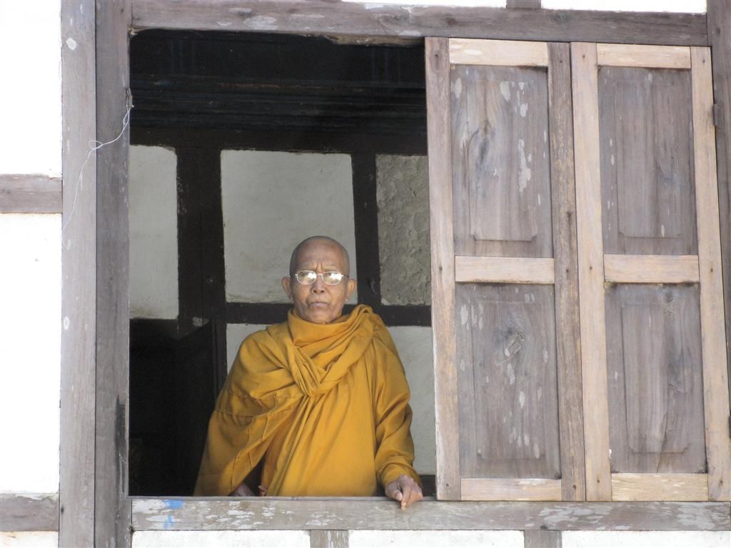 LAOS - KONG ISLAND - oudere monnik