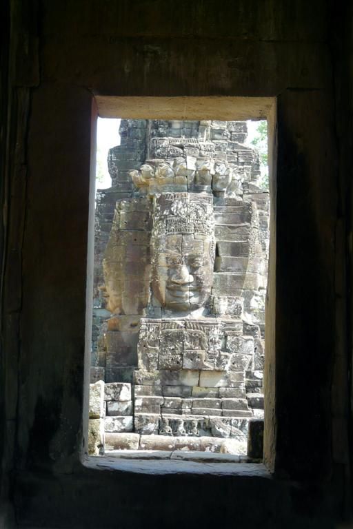 CAMBODJA - SIEM REAP - Bayon tempel van Angkor Thom