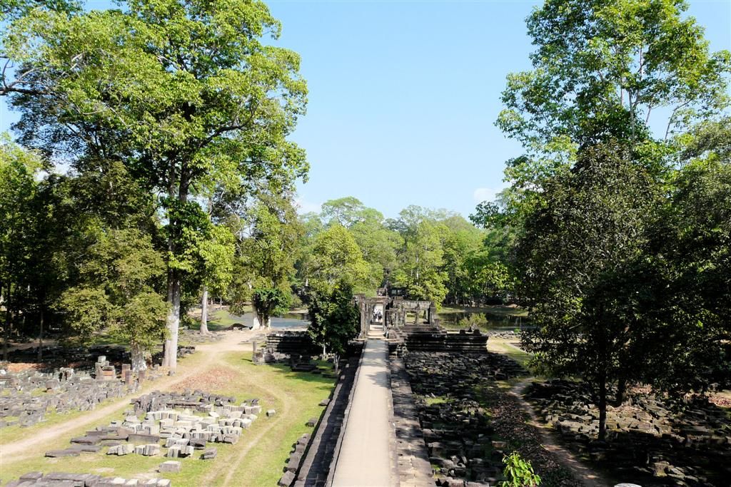 CAMBODJA - SIEM REAP - Baphuon van Angkor Thom