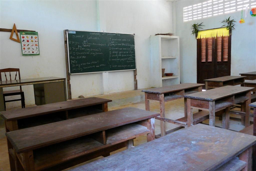 CAMBODJA - SIEM REAP - schoollokaal in het dorp Phum Chhuk