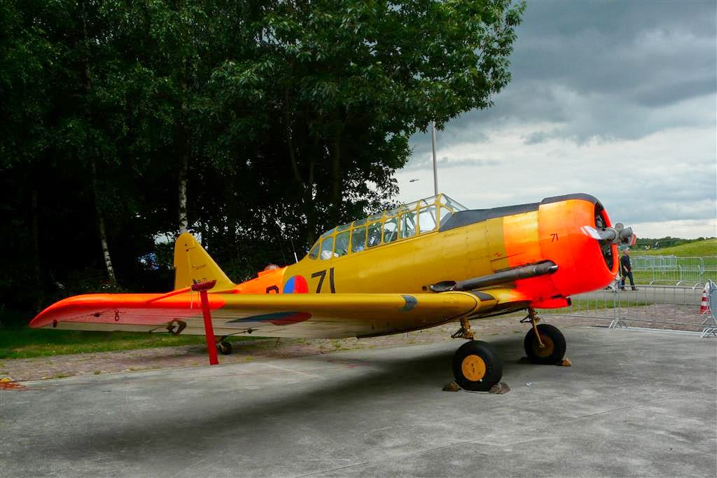 Harvard B-71