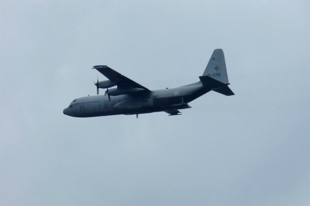 een Lockheed C-130 Hercules transportvliegtuig (G-275 Nederland)
