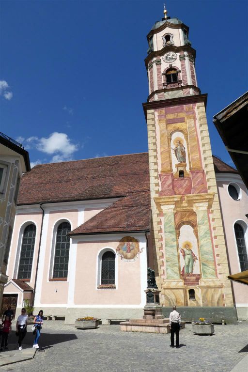 MITTENWALD (DUITSLAND) - de St. Peter- en Paulkerk