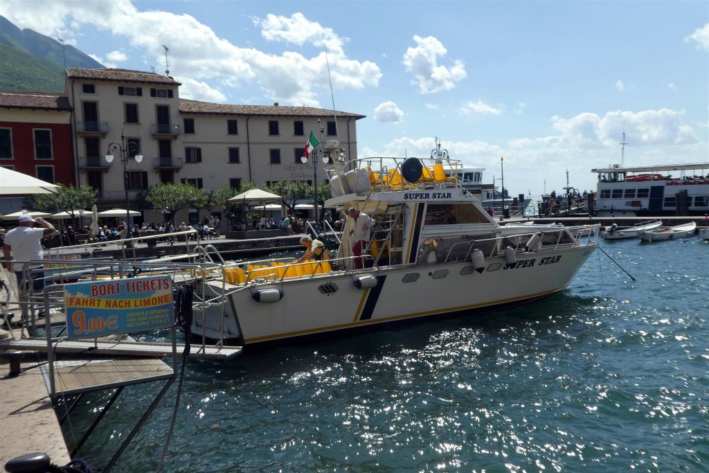 MALCESINE - de boot Super Star waarmee we over het Gardameer gevaren hebben