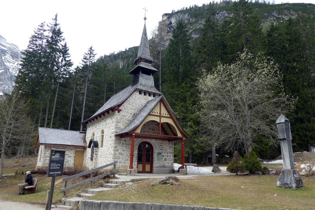 PRAGSER WILDSEE - de kapel Pragser Wildsee