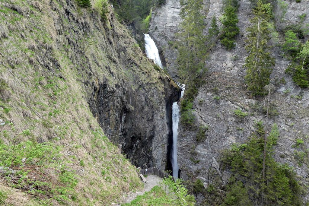 LUTAGO - de Schwarzbach waterval