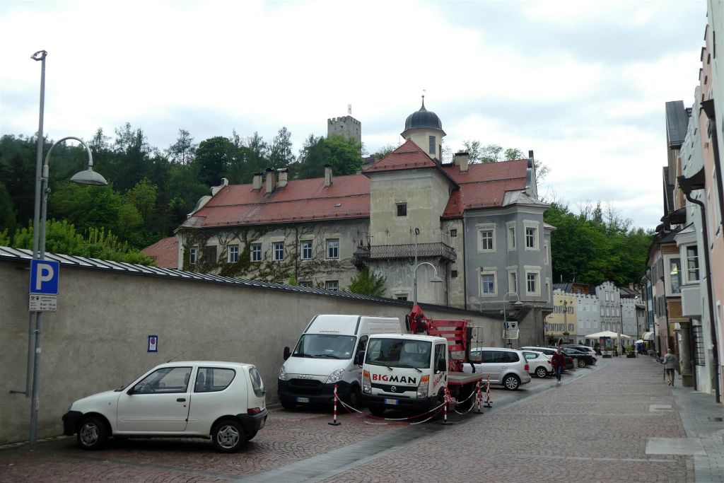 BRUNICO - het Sternbach-paleis