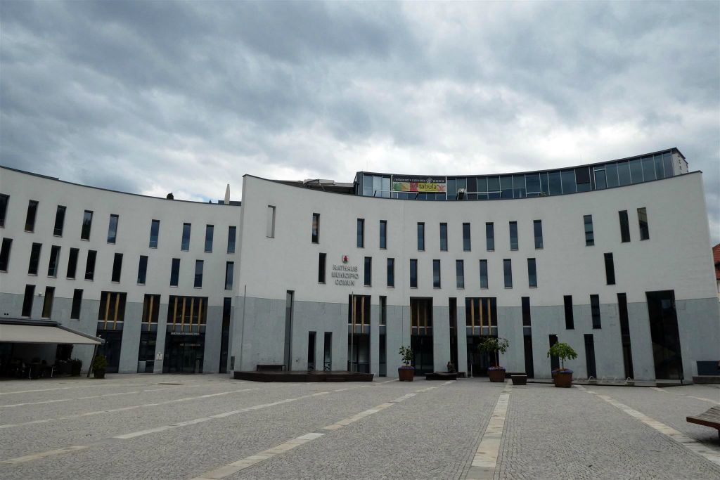 BRUNICO - het gemeentehuis