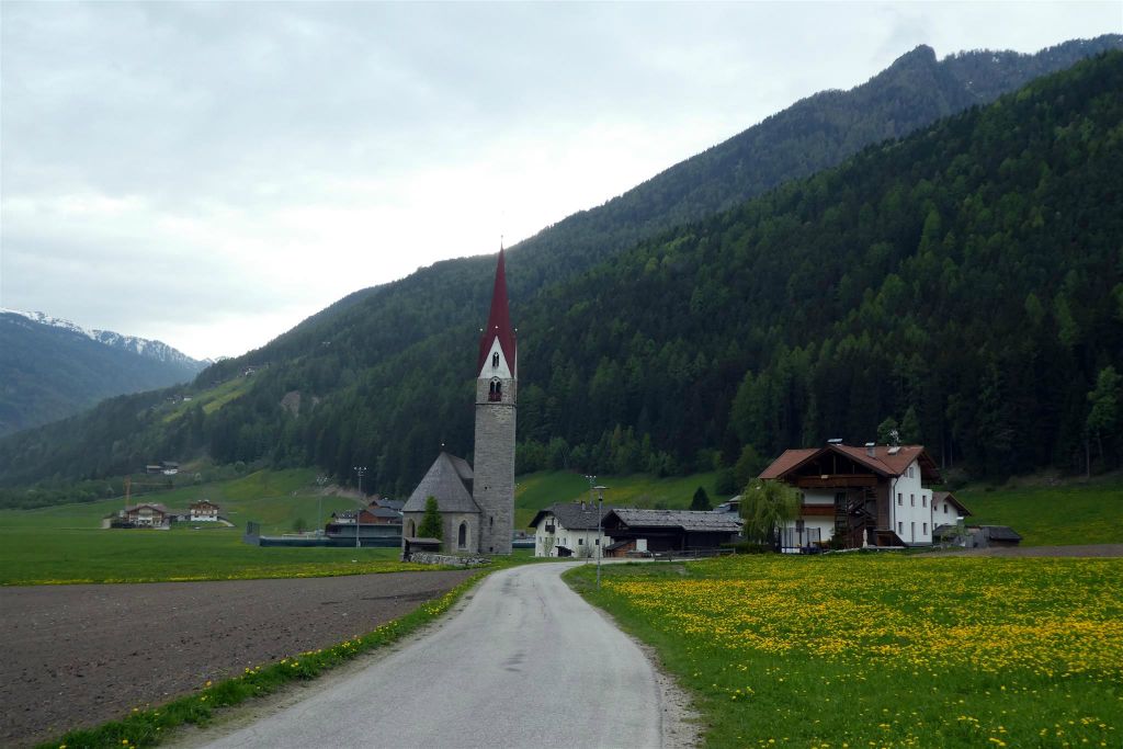 SAN MARTINO - de parochiekerk van San Martino
