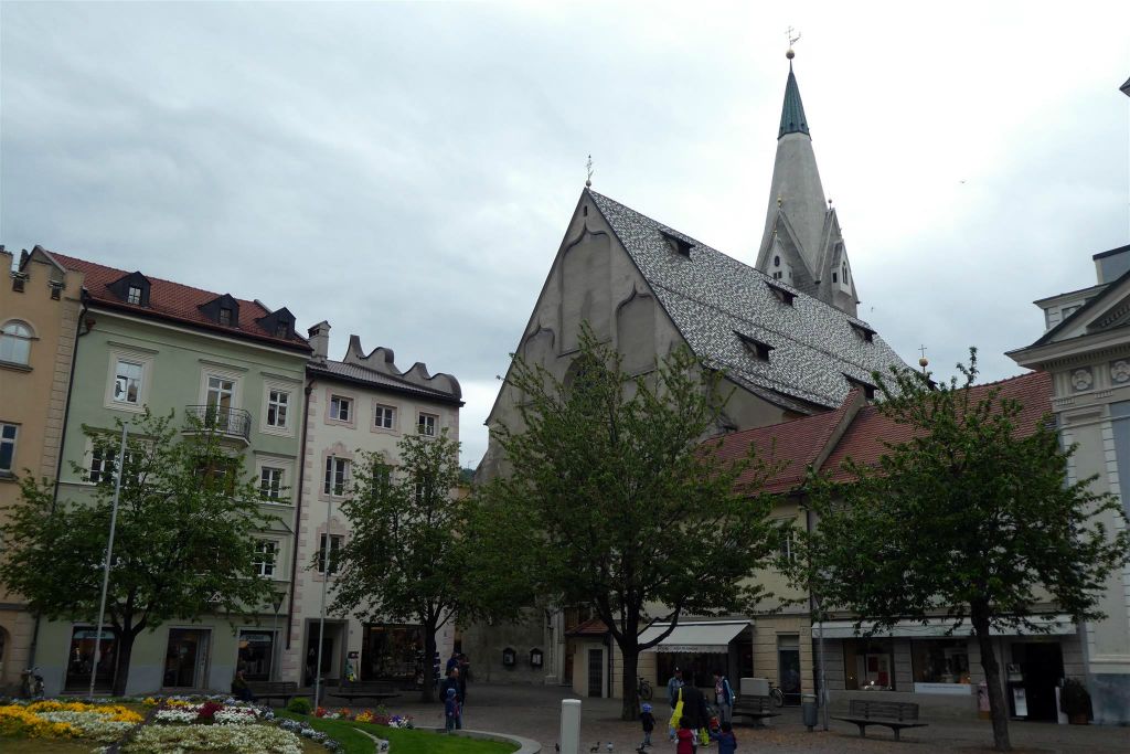 BRIXEN - de parochiekerk van St. Michael