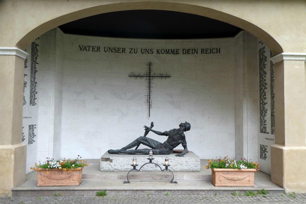BRIXEN - een oorlogsmonument