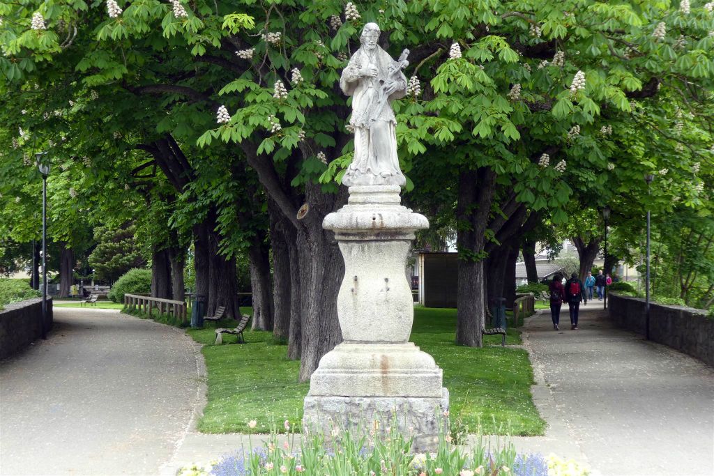 BRIXEN - een standbeeld