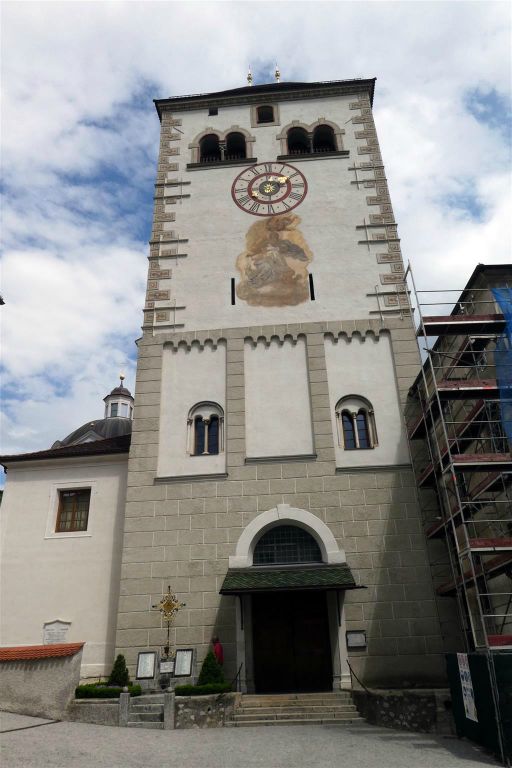 VAHRN - de collegiale kerk van Onze-Lieve-Vrouw uit 1190 van het klooster Neustift