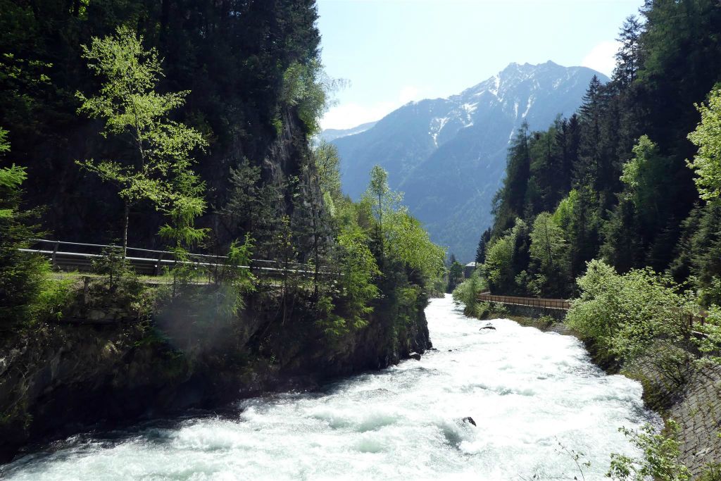 CAMPO TURES - de Ahrn rivier