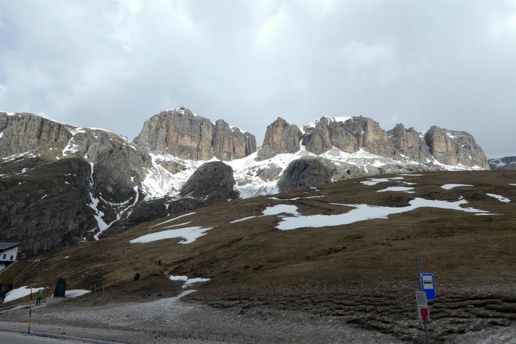 CANAZEI - het uitzicht bij de Pordoipas (2239 meter)