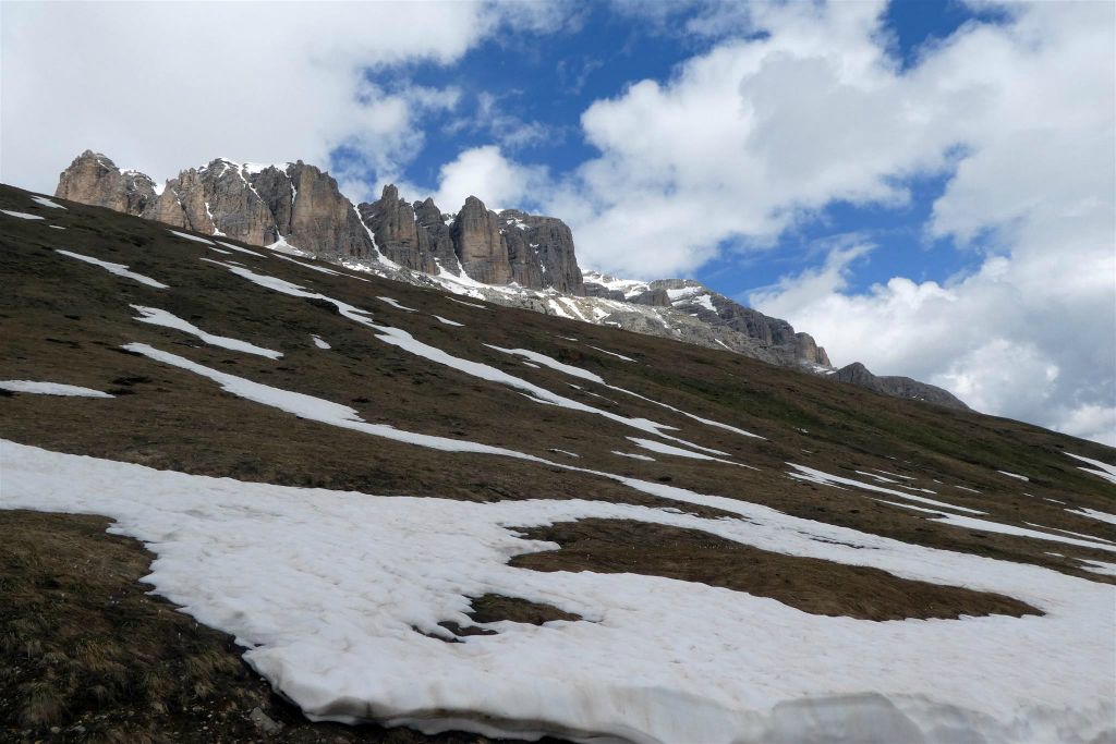 CANAZEI - het uitzicht bij de Pordoipas (2239 meter)