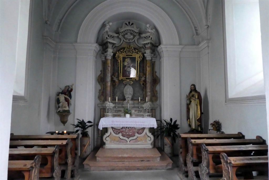 KASTELRUTH - binnen in de oude gotische kerktoren