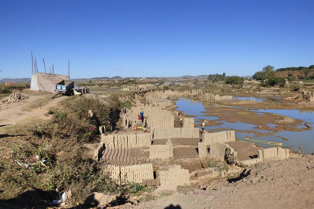 ANTANANARIVO - een bakstenen fabriekje