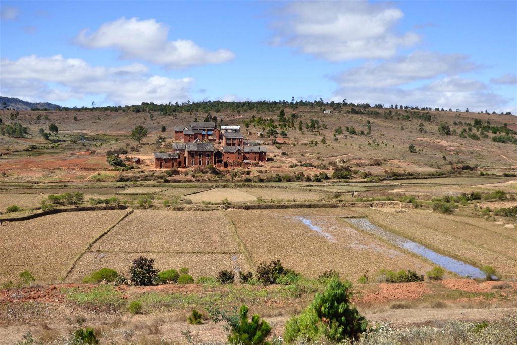 ANTANANARIVO -> AMBATOLAMPY - het landschap