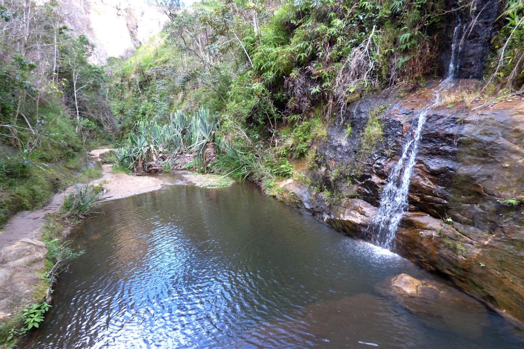 RANOHIRA (ISALO NATIONAL PARK) - een waterval in de kloof