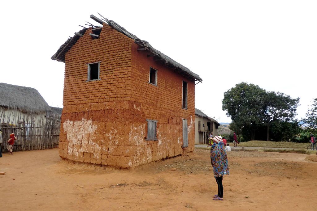 ANDRANOVORIVATO - een huis in het dorp