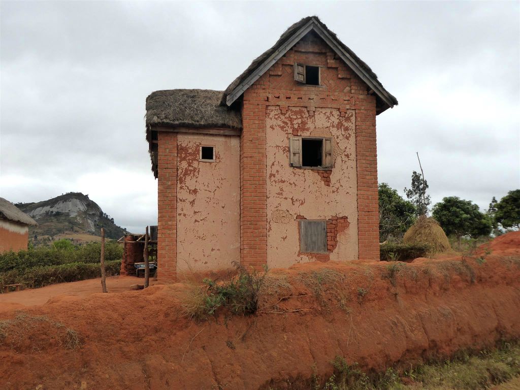 ANDRANOVORIVATO - een huis in het dorp