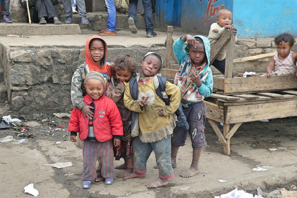 FIANARANTSOA - enkele kinderen