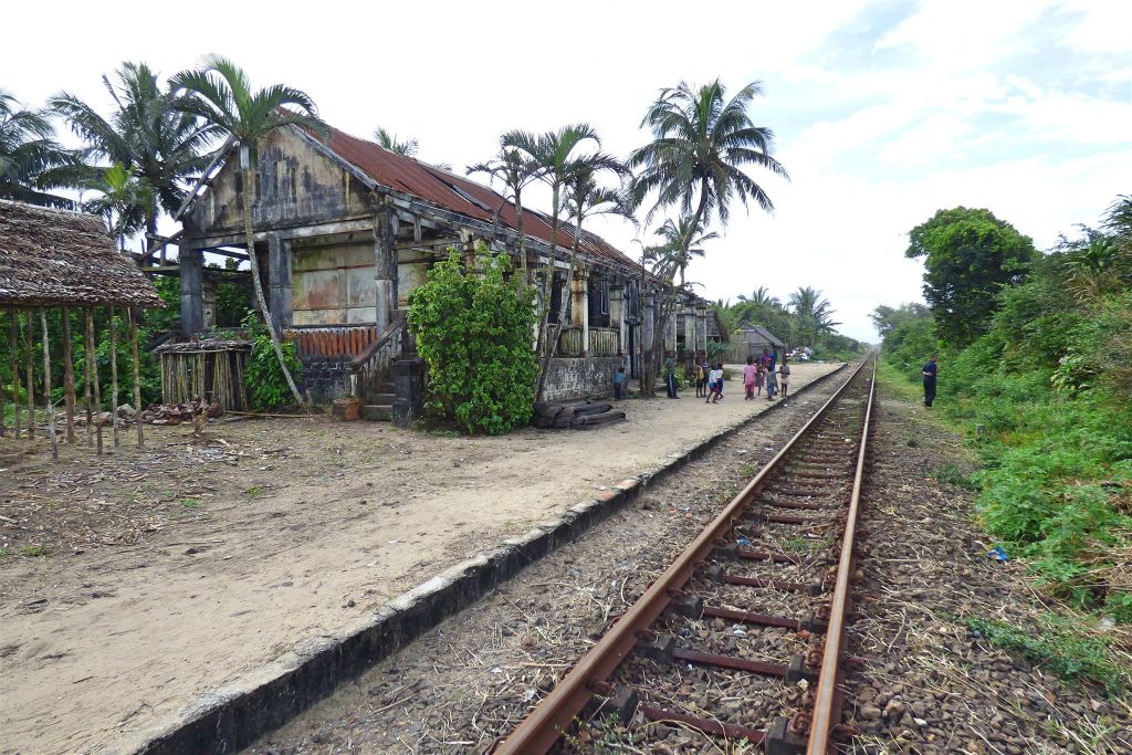 AMPANOTOAMAIZINA - een oud treinstation