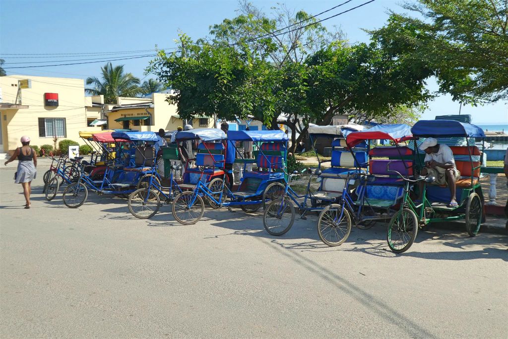 ÎLE SAINTE-MARIE - enkele fietsriksja's